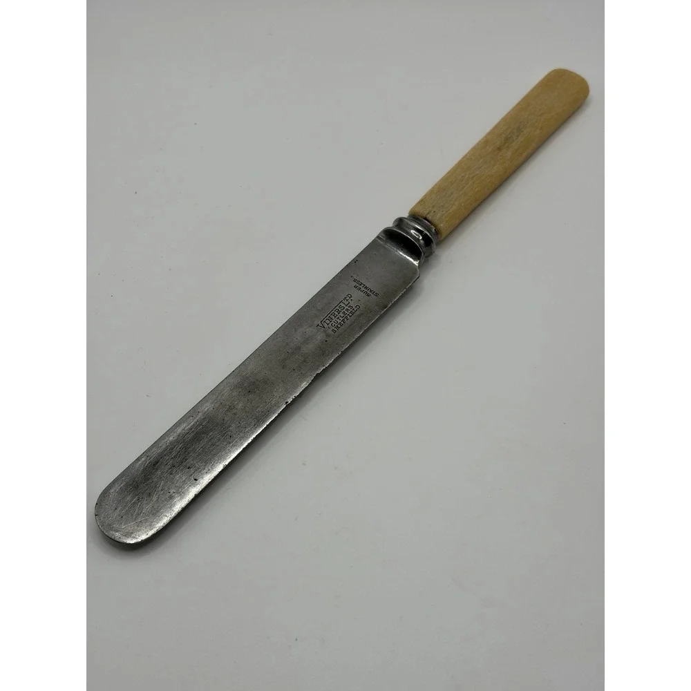 Vintge England Sheffield Steel Products Butter / Dessert Knife Wood Handle